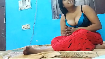Soniya bhabi के boobs काफी बड़े हे मुझे तो बहुत मजा आया तुम भी ले लो big boobs pres